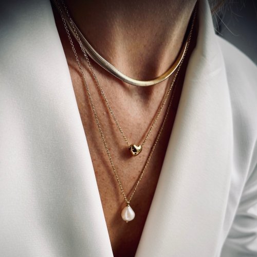Pearl Short Necklace Gold