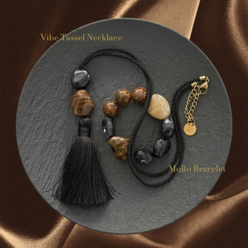 Vibe Resin Tassel Necklace Brown